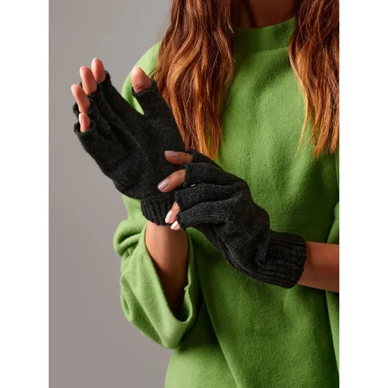 Fingerless Gloves