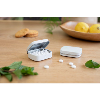 Mentine da viaggio, custodia in latta Rocco