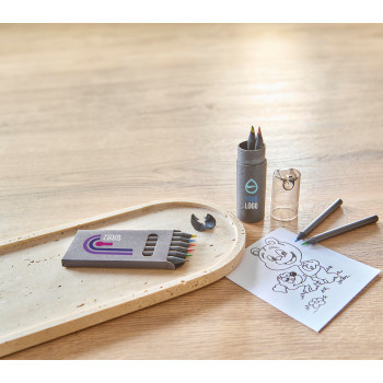 Set 7 matite colorate in legno con rifiniture in nero Beate