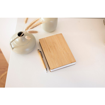 Set scrittura, composta da taccuino e penna a sfera Jo