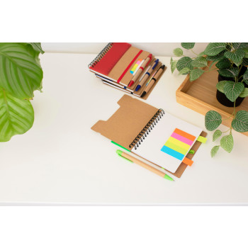Taccuino in carta riciclata, memo stick adesivi, penna a sfera Angela