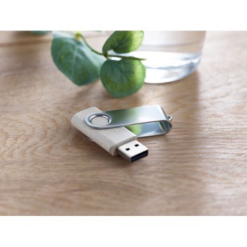 TECHMATE+ - USB in paglia